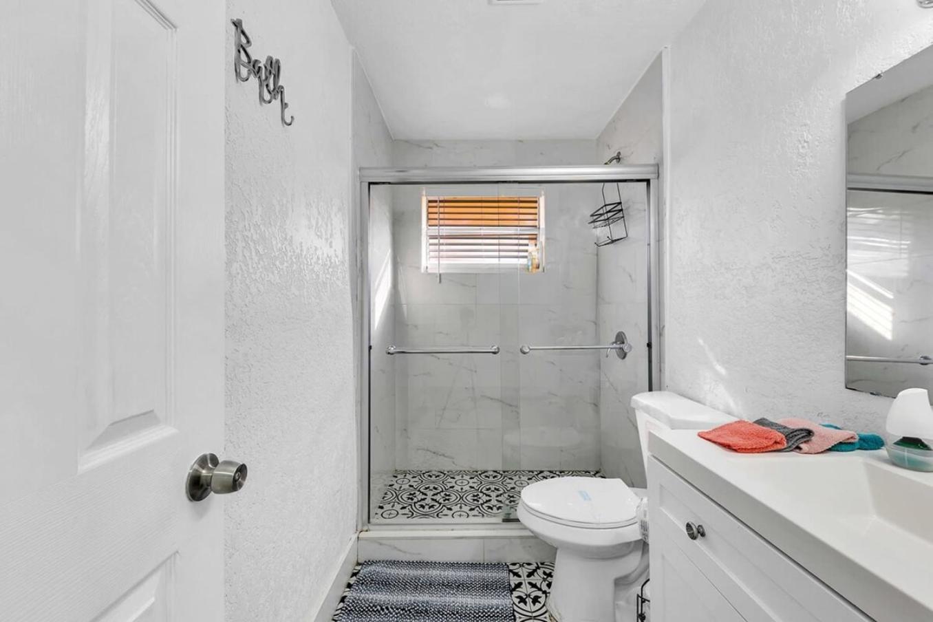 2 Bdrm Modern House Mins From Beach & Casino Hb1 Hallandale Beach Eksteriør bilde