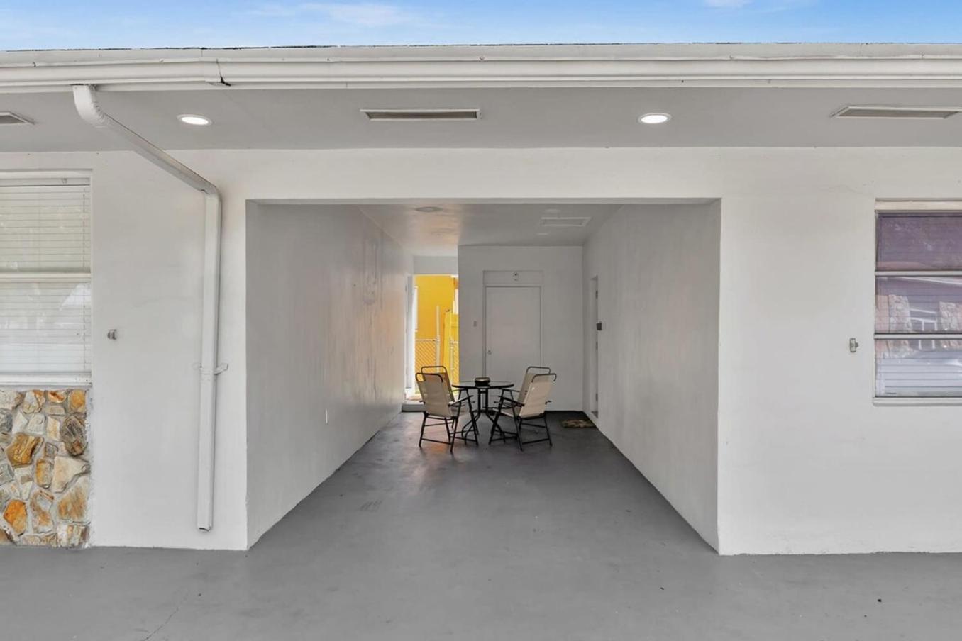 2 Bdrm Modern House Mins From Beach & Casino Hb1 Hallandale Beach Eksteriør bilde