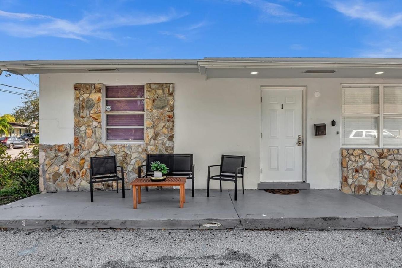2 Bdrm Modern House Mins From Beach & Casino Hb1 Hallandale Beach Eksteriør bilde